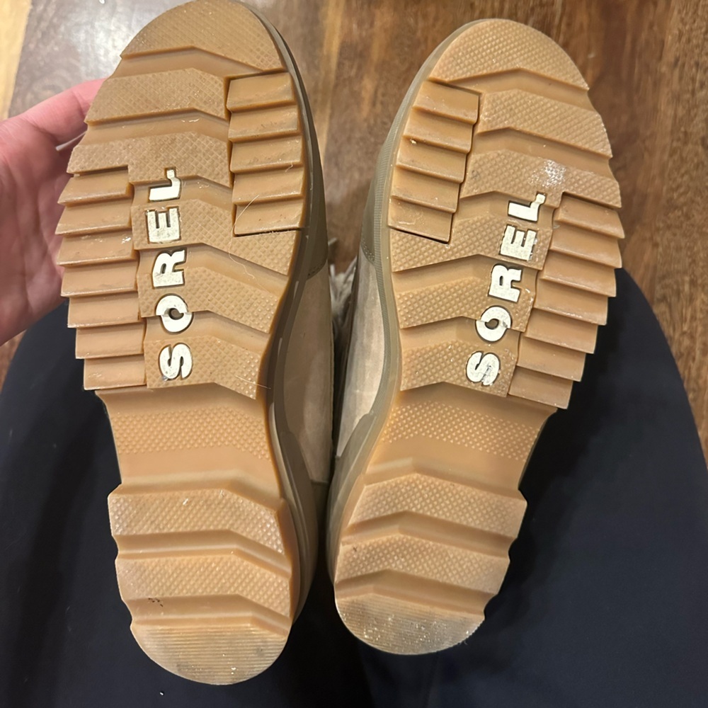 Sorrel waterproof winter boots size 11 - Picture 4 of 7